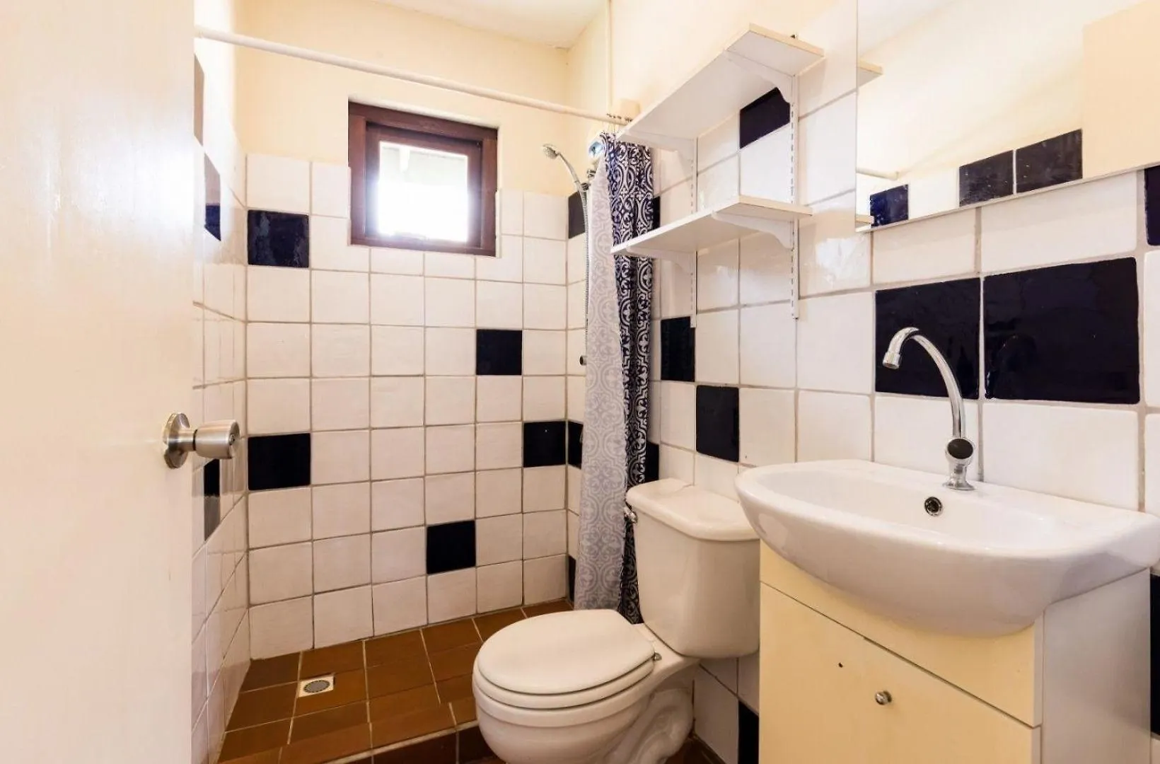 Caya Luna Appartment - Casita Blechi Barcelona Apartment
